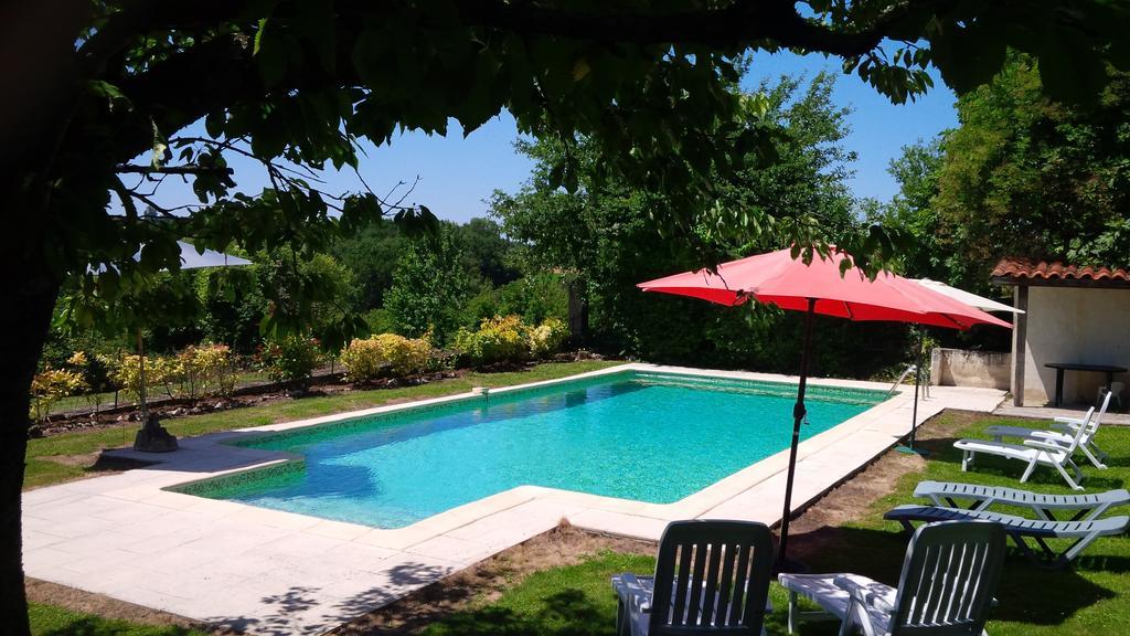 Villa Chez Sarrazin Brossac Zimmer foto